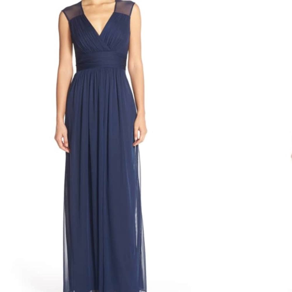 Alfred sung dress